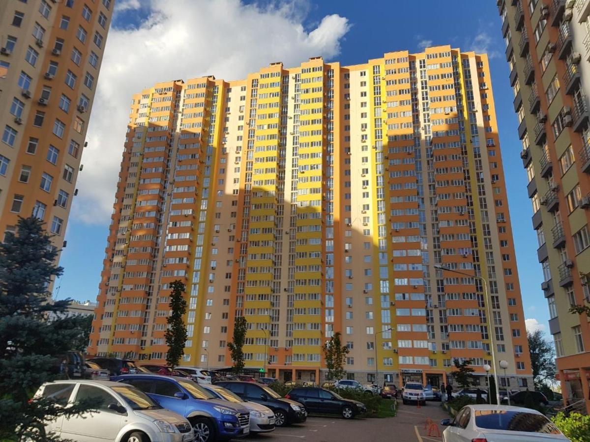 Очень красивая квартира на Оболони в ЖК Яскравий Киев Экстерьер фото